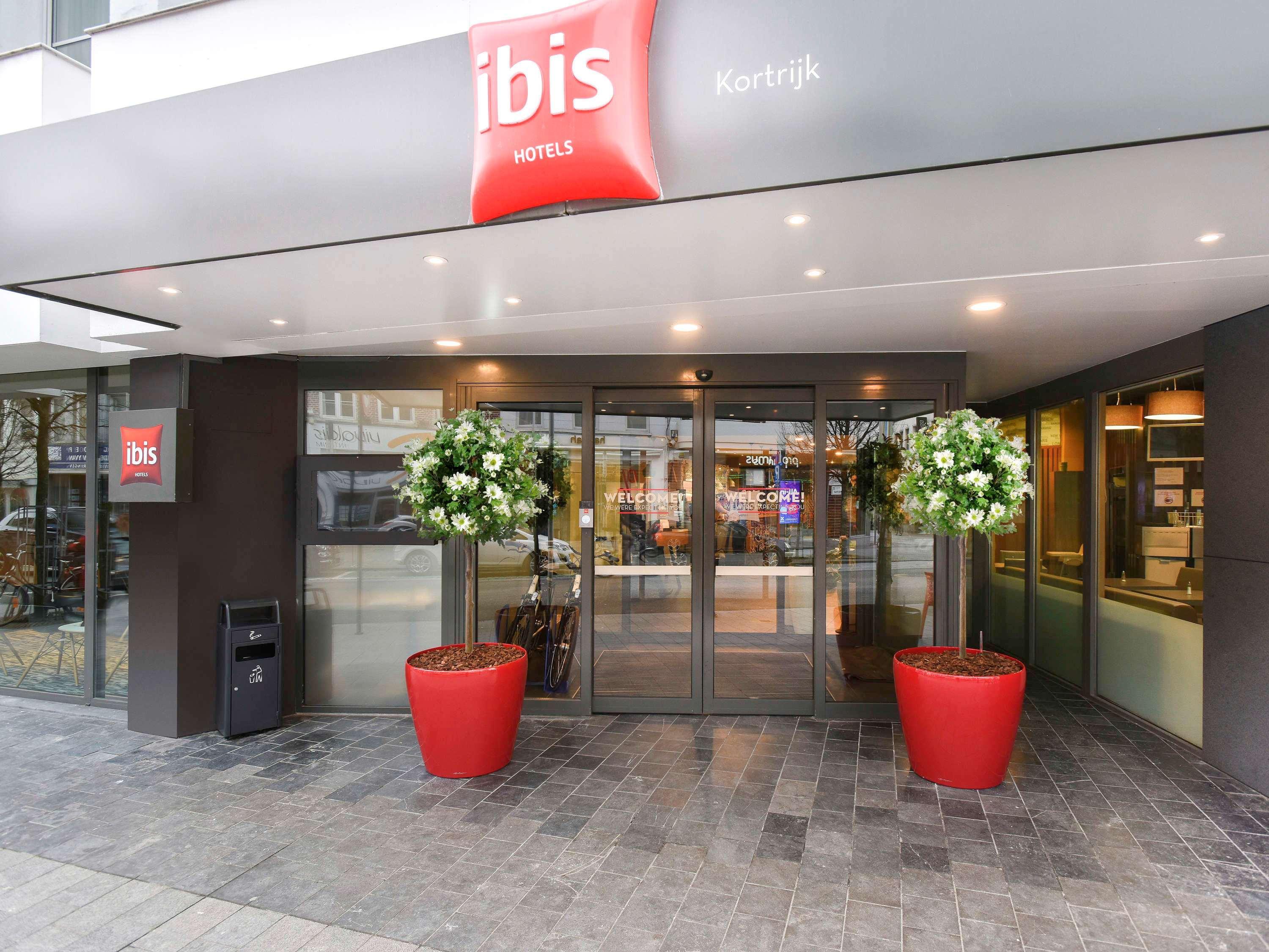 Ibis Kortrijk Centrum Eksteriør billede